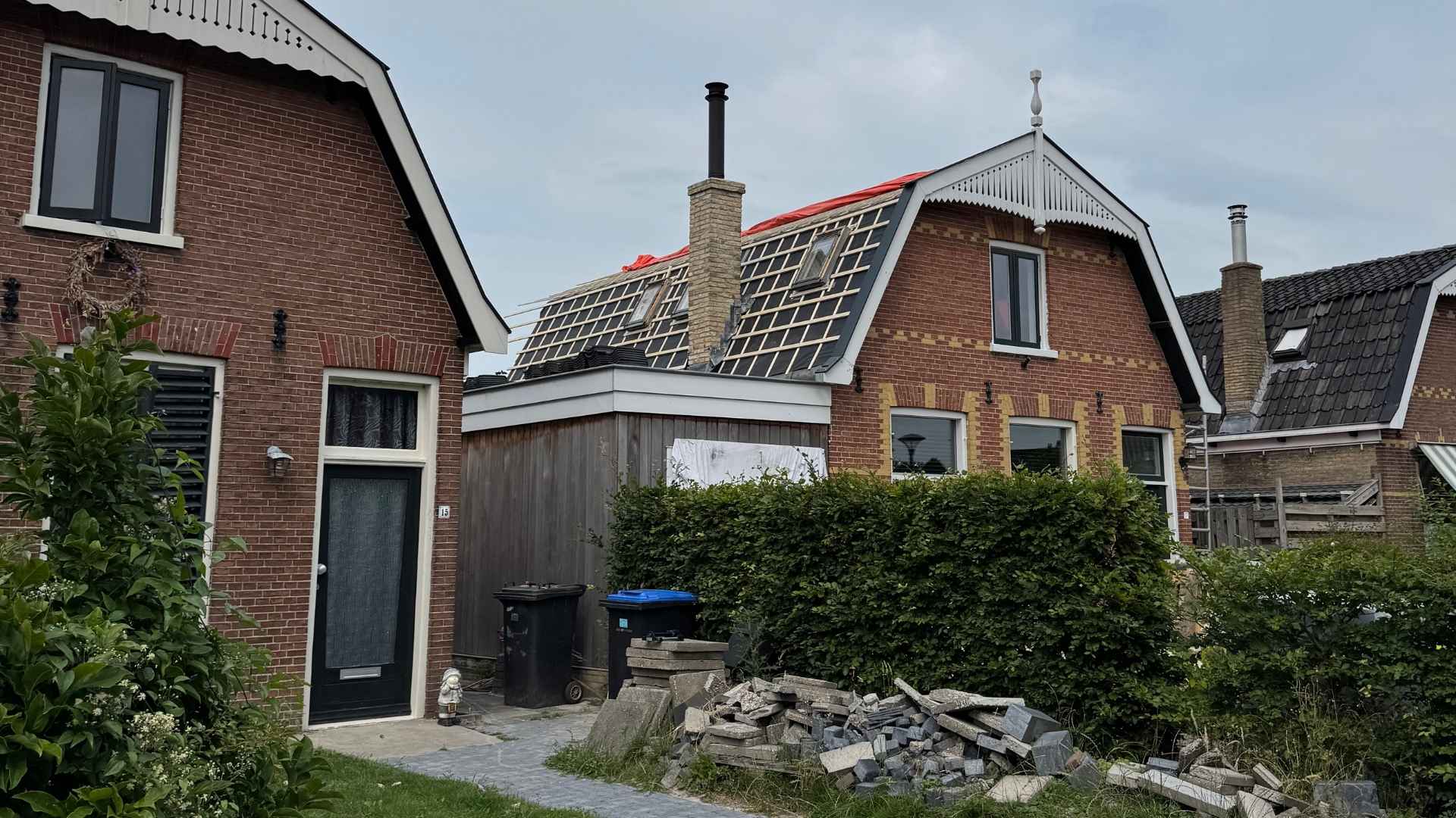 nieuw-houtwerk-dak-scharnegoutum-friesland