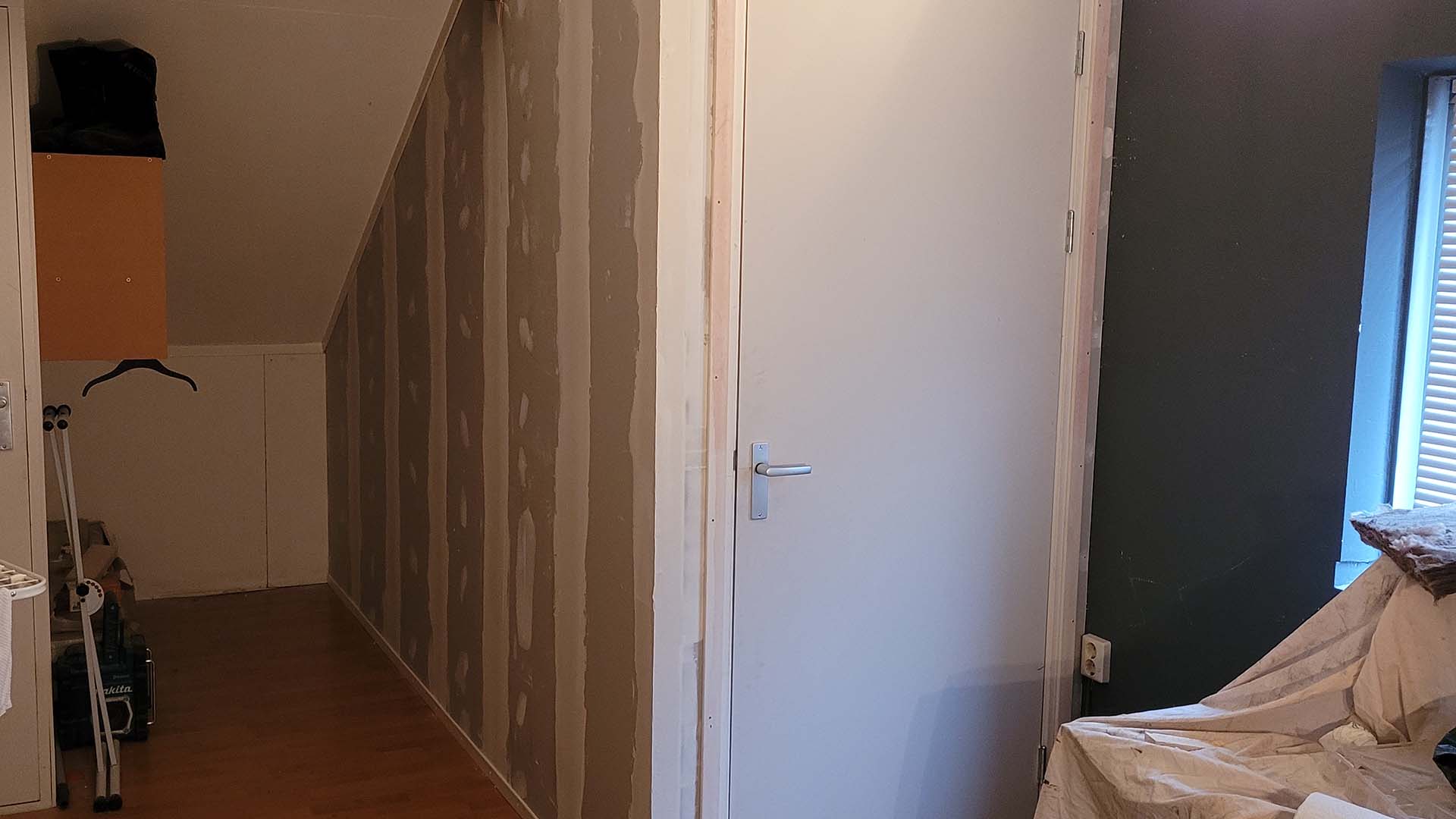 zolder-hal-gemaakt-tegen-tocht-bouwbedrijf